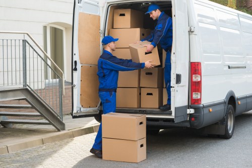 Home moving service for families and businesses in Upminster Bridge