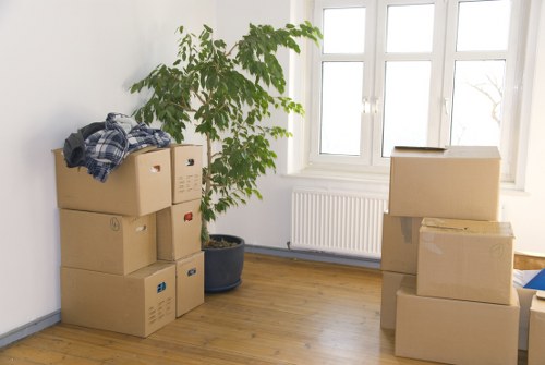 Prepared moving truck service for residential and commercial customers in Upminster Bridge
