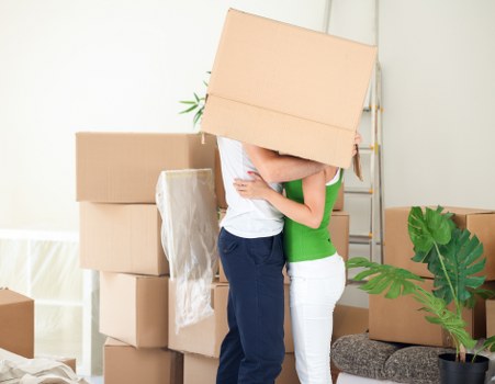 Local removals planning around Upminster Bridge streets